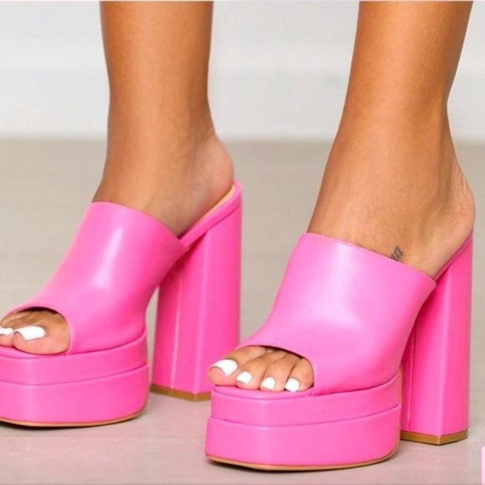 !! NEW !! Platform Block Heel Mules in Pink